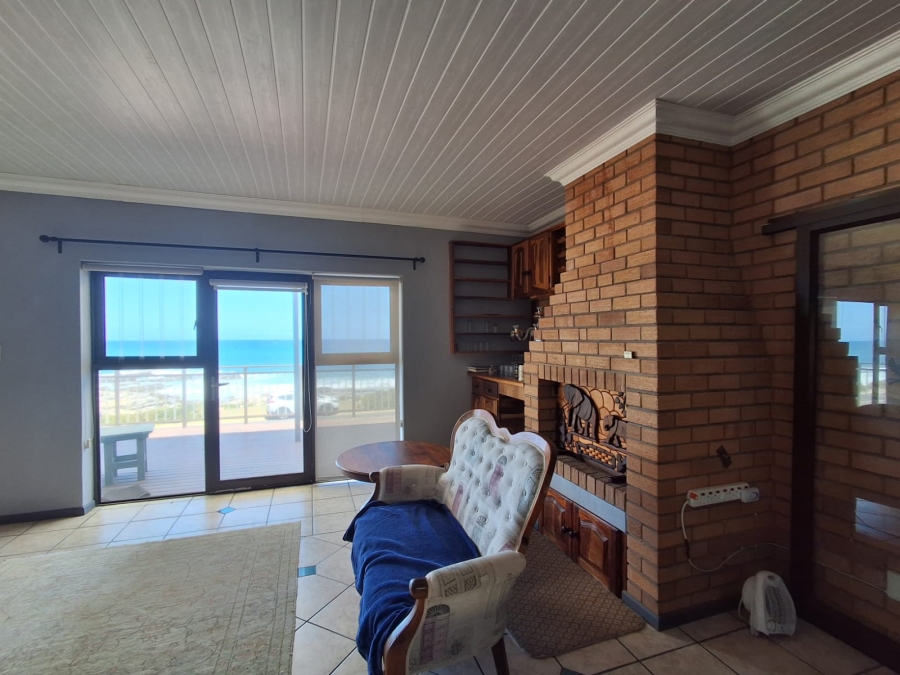 4 Bedroom Property for Sale in Jongensfontein Western Cape